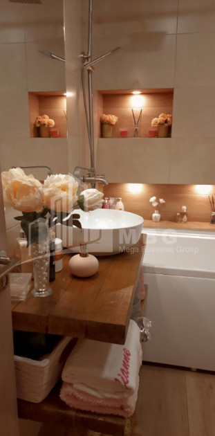 Продается Квартира, в Надзаладеви