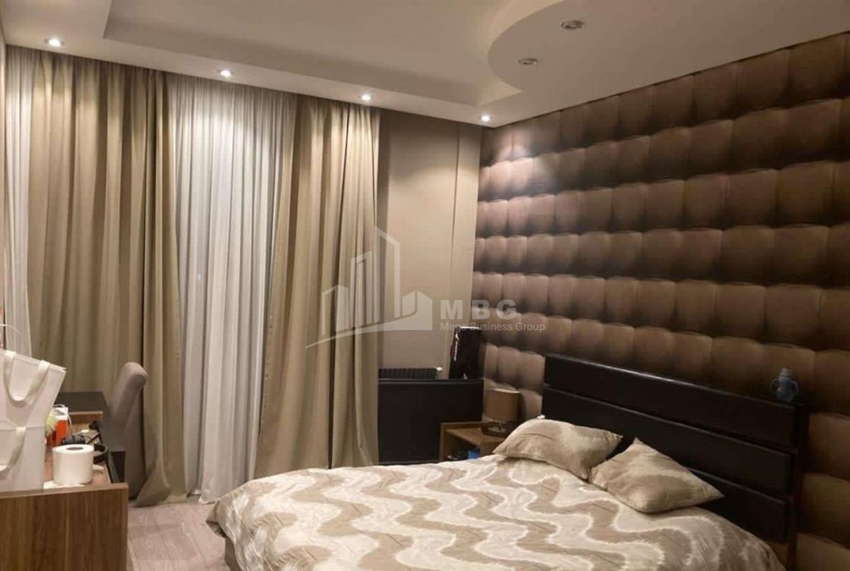 For Sale Flat, in Nadzaladevi