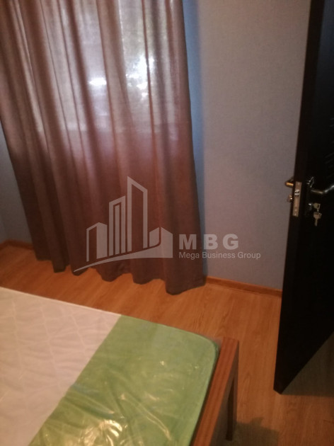 Lease Flat, in Surrounding area of metro Guramishvili
