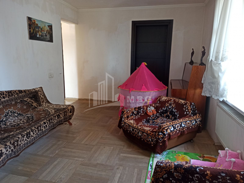 For Sale Flat, in Nadzaladevi