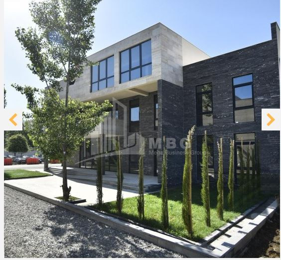 For Sale Building Commercial, in Digomi Massive