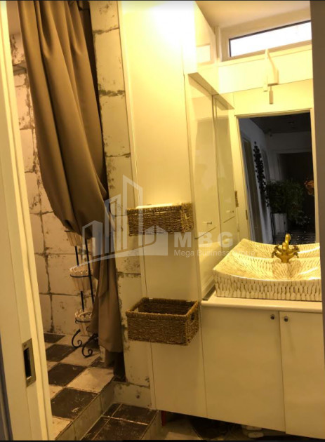 For Sale Витражный фасад Commercial, in Saburtalo