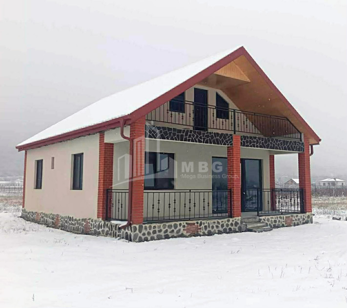 იყიდება სახლი - აგარაკი არაგვისპირში, დუშეთი