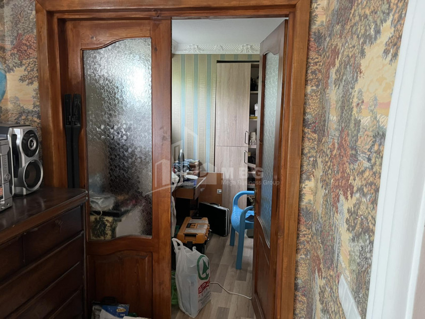 იყიდება ბინა, საბურთალო