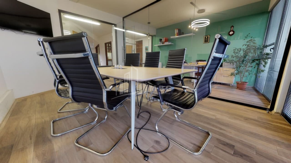 For Rent For office Commercial, in Chugureti District