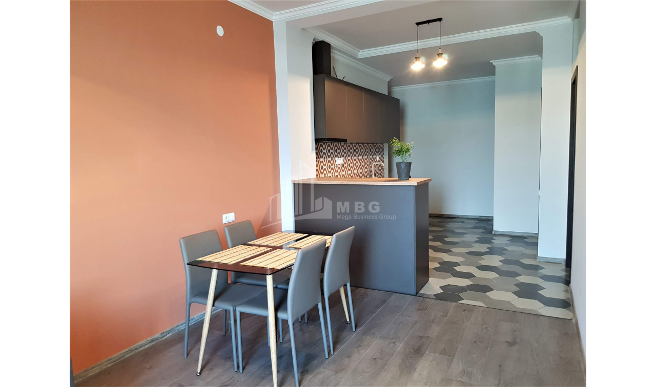 Продается Квартира, в Окрестности метро Гурамишвили