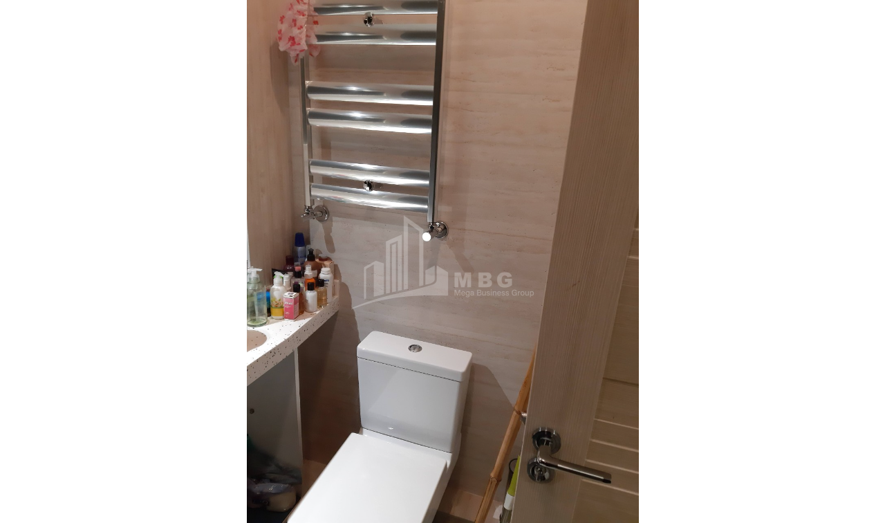 For Sale Flat, in Bagebi