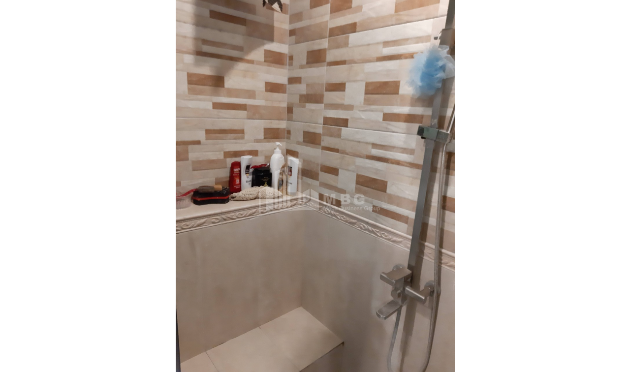 For Sale Flat, in Bagebi