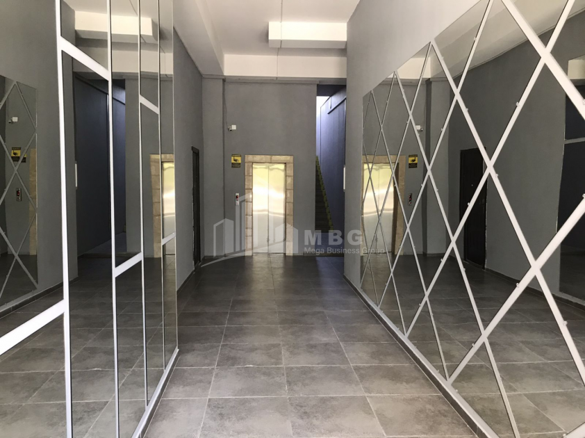 For Sale Flat, in Bagebi