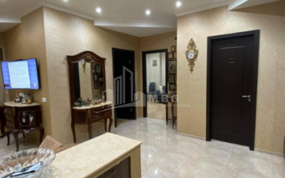 For Sale Flat, in Isani