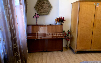 იყიდება ბინა, საბურთალო