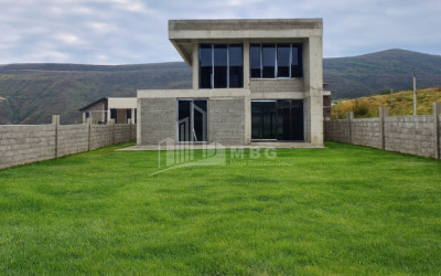 იყიდება სახლი - აგარაკი, გ. ათონელის ქუჩა, სოფელი დიღომი, საბურთალოს რაიონი, თბილისი