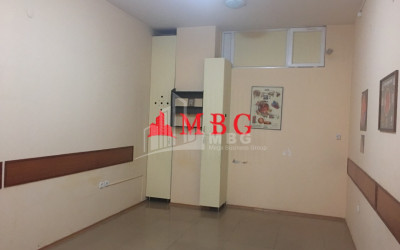 For Rent Витражный фасад Commercial, in Vake