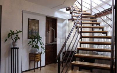 Продается Дом - Вилла, в Земо Вера