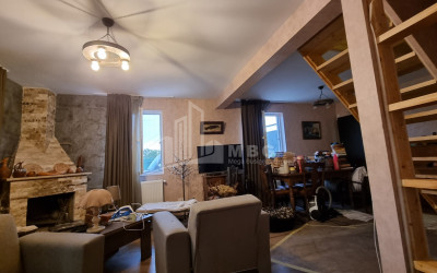 Продается Дом - Вилла В Коджори, Мтацминда Район