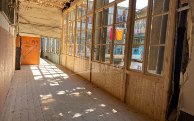 For Sale Hostel - Guesthouse Commercial, in Sololaki