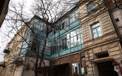 Продается Старое здание Квартира На проспекте Д. Агмашенебели, პლეხანოვი
