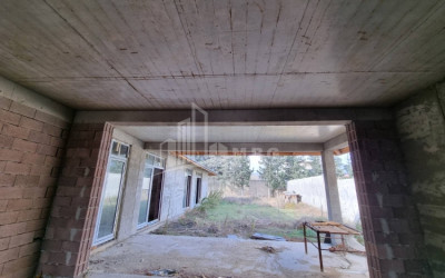 იყიდება სახლი - აგარაკი, დიღმის ჭალა