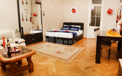 For Sale Flat, in Sololaki