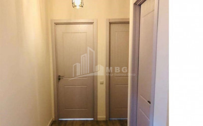 For Sale Flat, in Zemo Vera