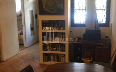 Продается Квартира, в Мтацминда