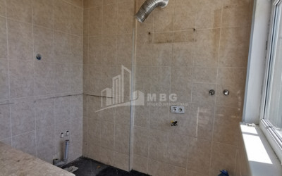 იყიდება ბინა, საბურთალო