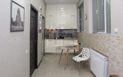 Продается Квартира, в Сололаки