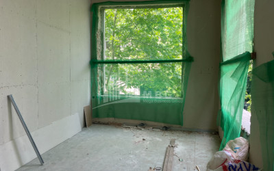 For Sale Hostel - Guesthouse Commercial, in Sololaki