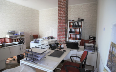 For Rent Building Commercial, in Mtatsminda