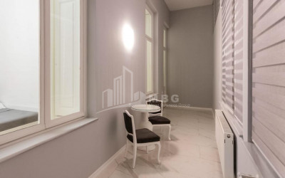 For Sale Flat, in Sololaki