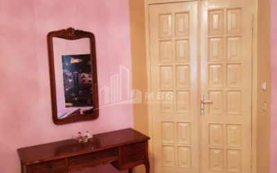 В аренду Квартира, в Мтацминда