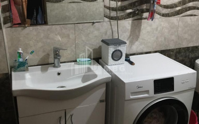 For Sale Flat, in Varketili