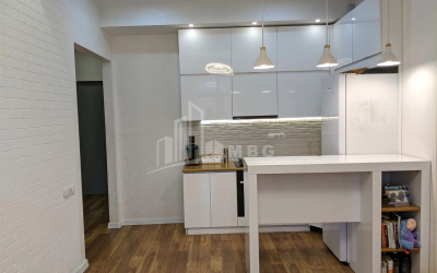 For Sale Flat, in Isani