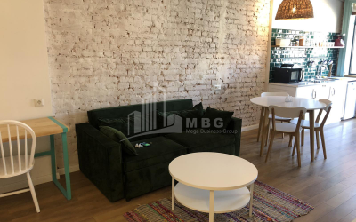 For Sale Flat, in Sololaki