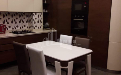 For Sale Flat, in Vake