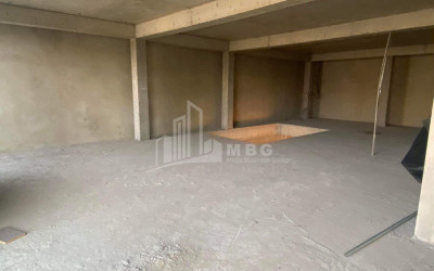 For Rent Витражный фасад Commercial, in Gldani Massive