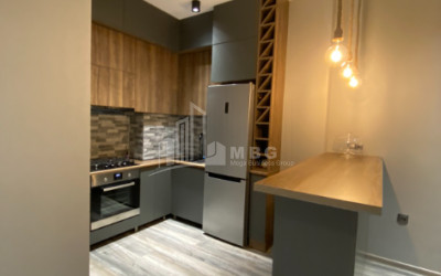 იყიდება ბინა, საბურთალო