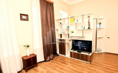 For Sale Flat, in Okros ubani