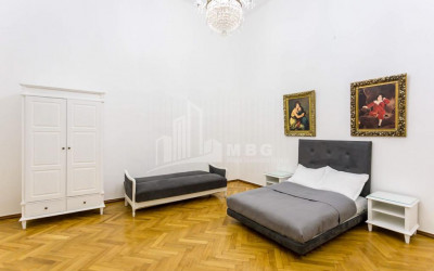 For Sale Flat, in Sololaki