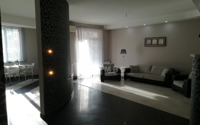 For Sale Flat, in Zemo Vera