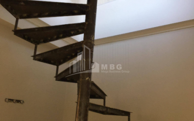 For Rent For office Commercial, in Isani