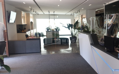 For Rent Building Commercial, in Mukhiani