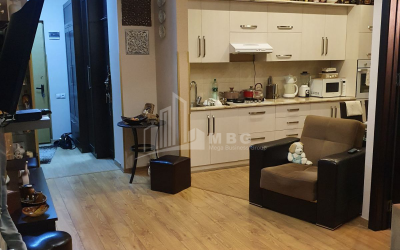 For Sale Flat, in Surrounding area of metro Guramishvili