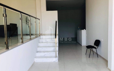 ქირავდება ვიტრაჟული ტიპის კომერციული ფართი, ნუცუბიძის მიკროები (I-V)