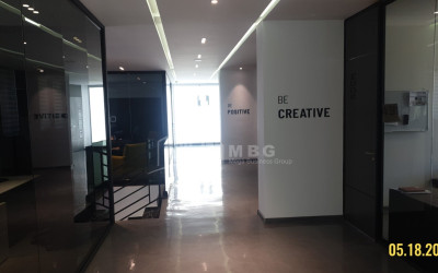 For Rent Building Commercial, in Mukhiani