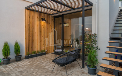 For Sale House - Villa, in fence