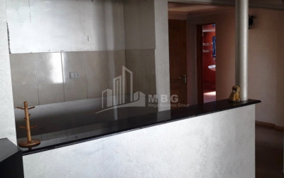 იყიდება ბინა, ბათუმი