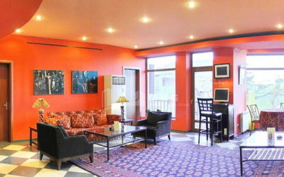 For Rent Hotel - Resort Commercial, in Mtatsminda District