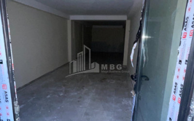 ქირავდება ვიტრაჟული ტიპის კომერციული ფართი, ვაკე