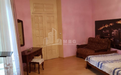 В аренду Квартира, в Мтацминда